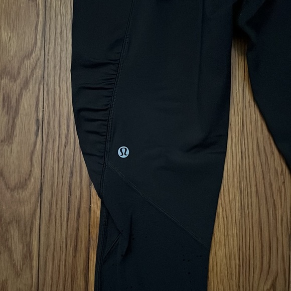 Lululemon crop 17” leggings sz 6 - Picture 6 of 7